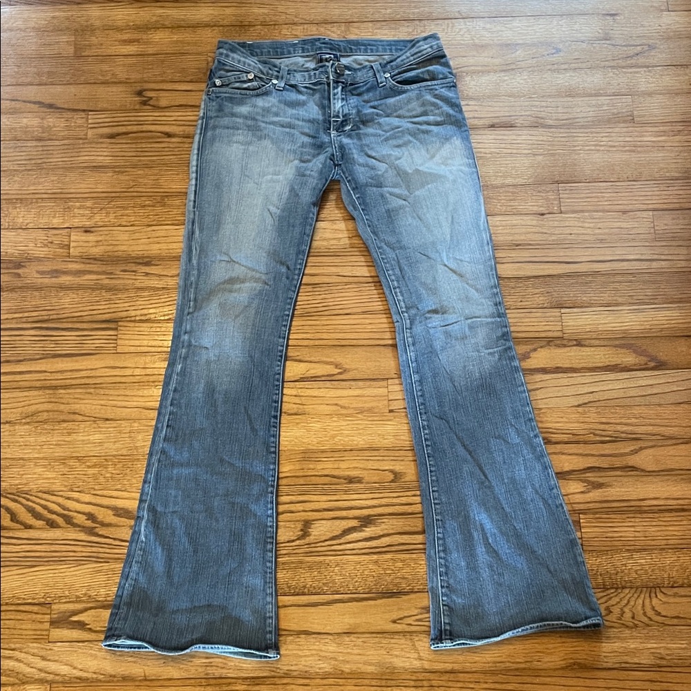Rock & Republic Women's Flare Jeans in Medium Blue Wash with Crown Pockets